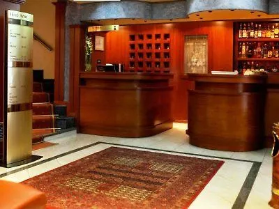 阿尔伯酒店 地拉那